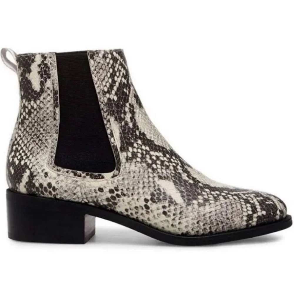 Steve Madden Womens Devan Snake Skin Leather Ankle Boots Size 9 Black White